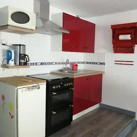 A 2 Pas Du Centre Διαμέρισμα *